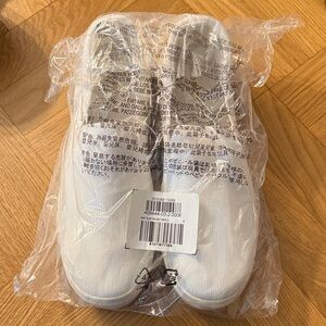 Old Navy White Women's Shoes